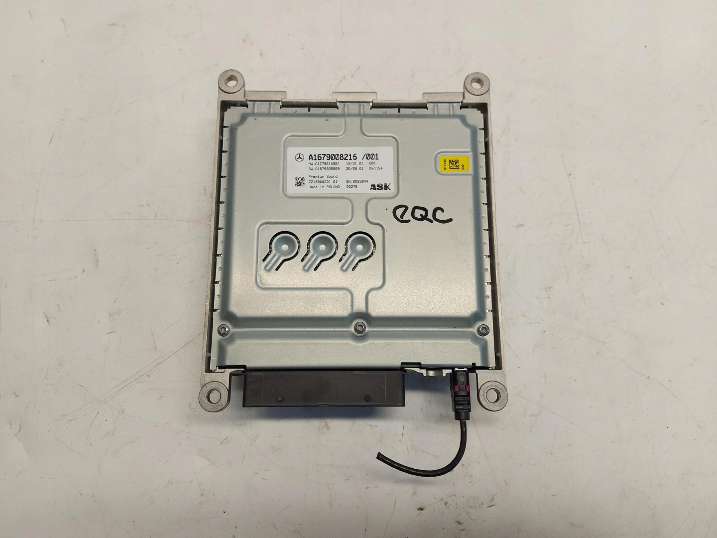 Mercedes EQC 400 W293 module amplifier control unit A1679008215