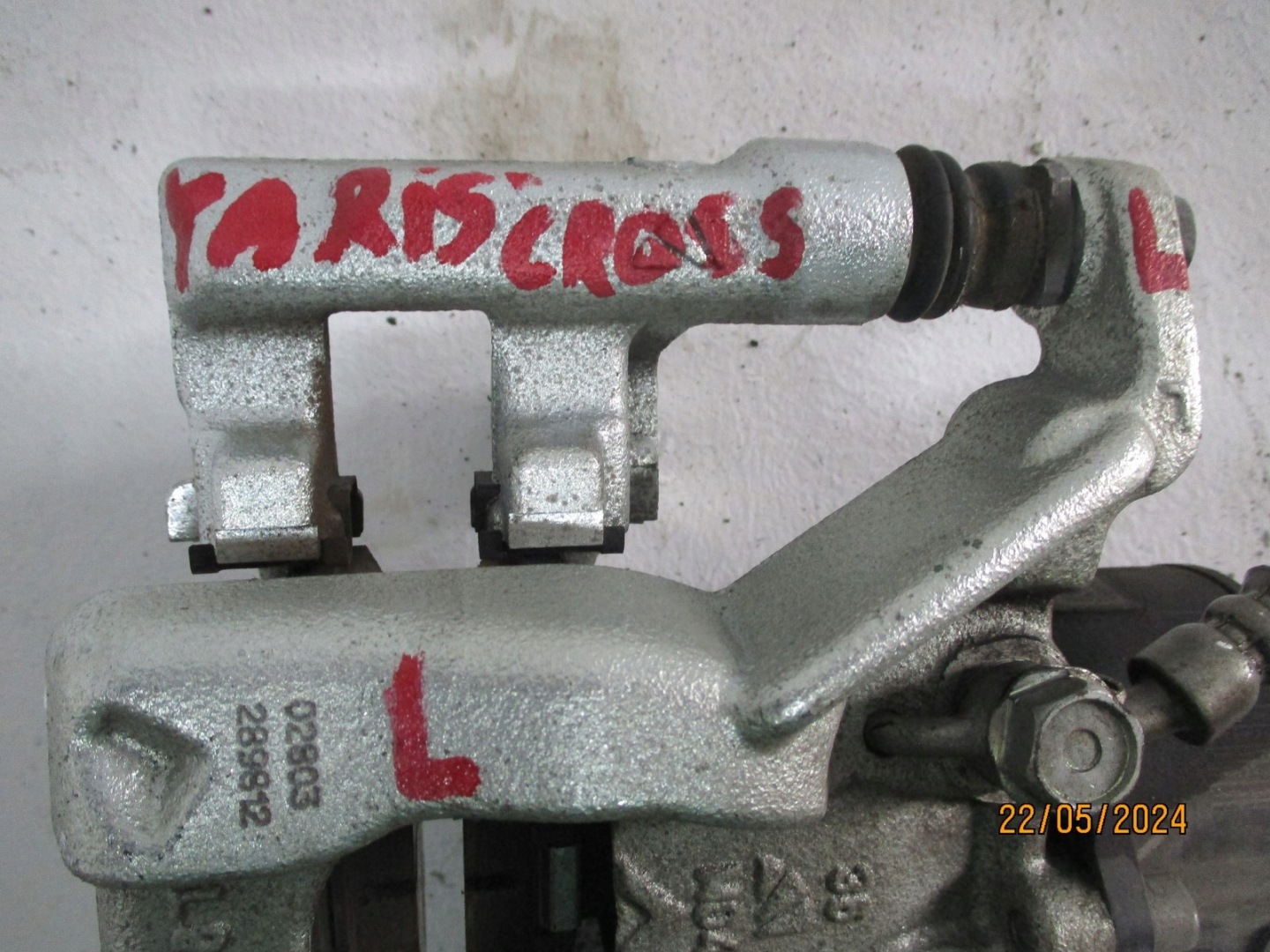 caliper calipers TOYOTA YARIS IV CROSS 1,5 HYB