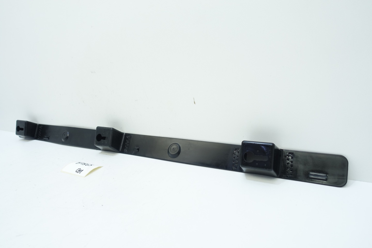 holder mouldings PROGOWEJ right VOLVO XC90 II 16