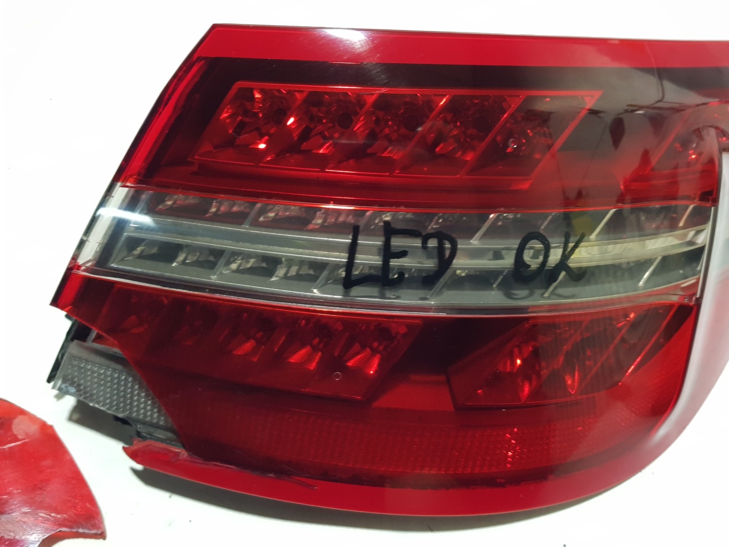 MERCEDES E COUPE CABRIO W207 C207 light right rear part rear left LED 2079060258