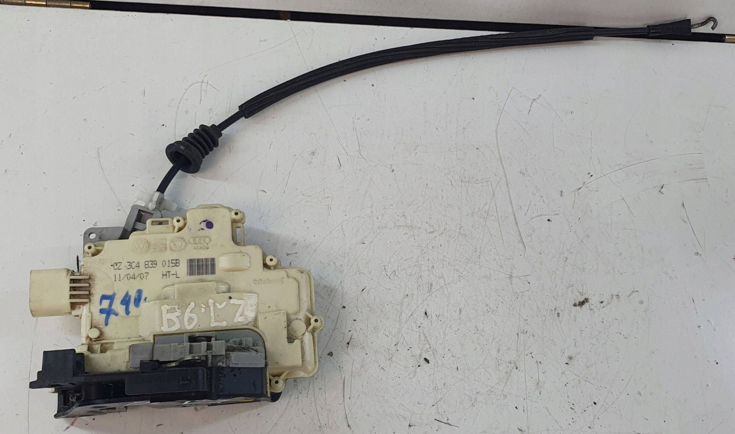 Volkswagen PASSAT B6 3C4 lock door rear left rear part