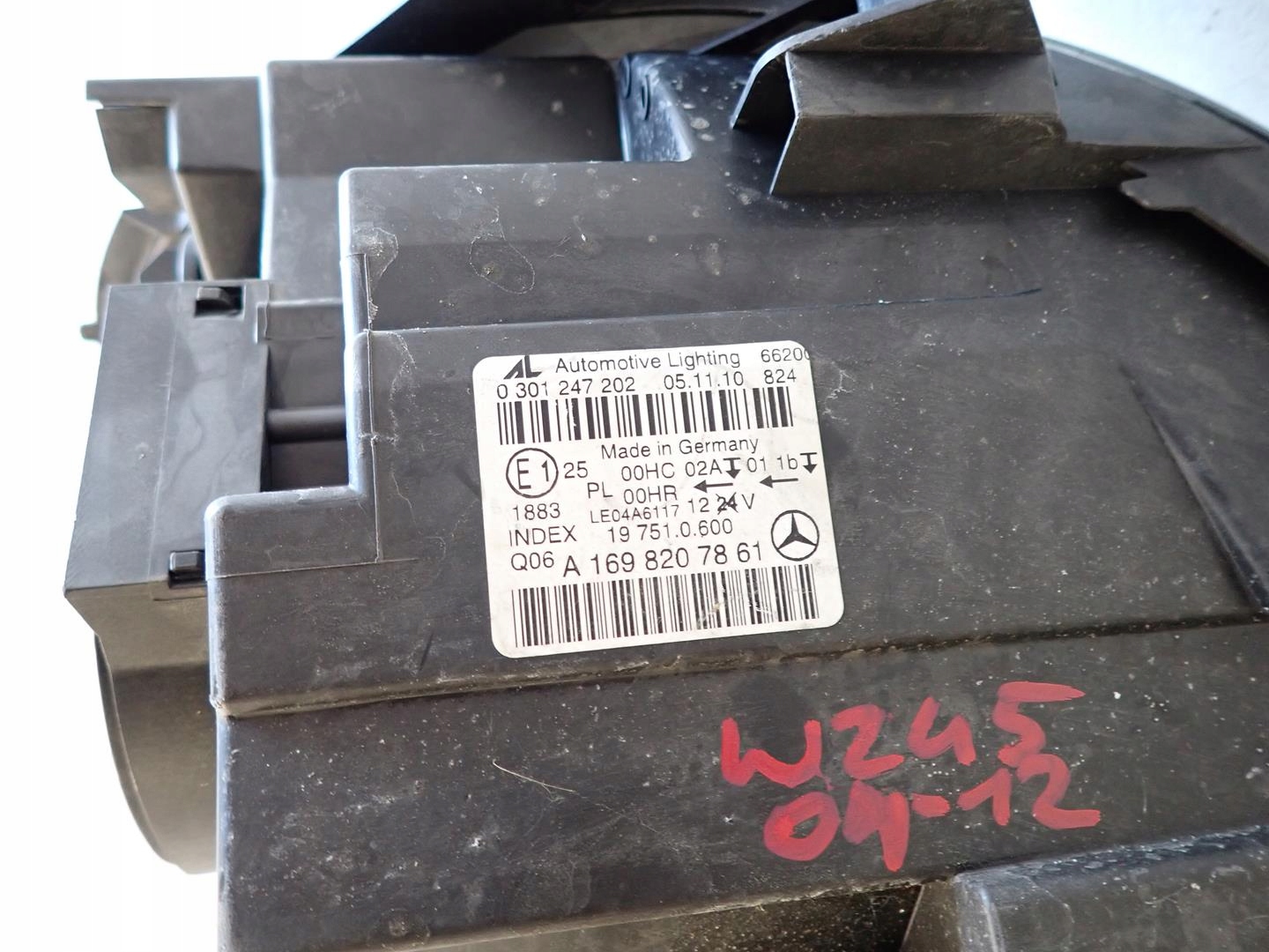 light front front right MERCEDES B-KLASA W245 2004-2011 A2468207861