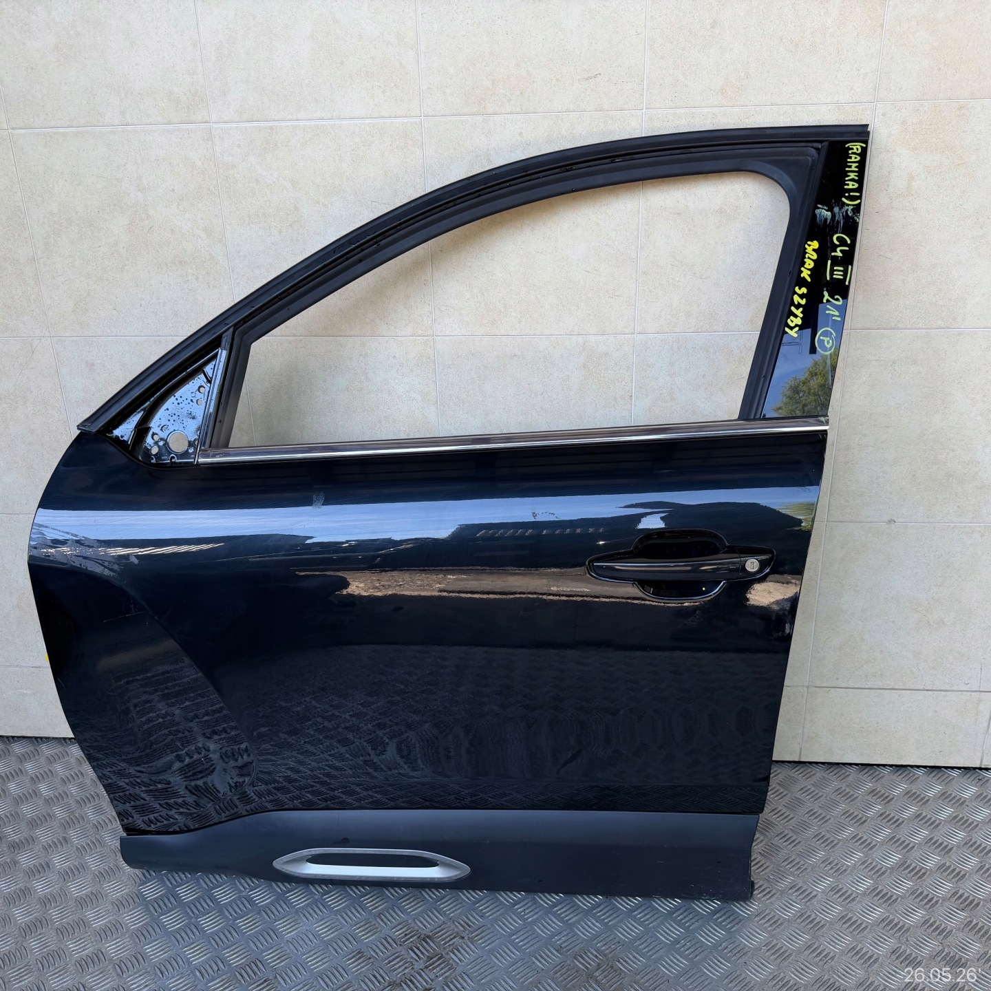door complete front left CITROEN C4 III 2021 ROK does not have windows