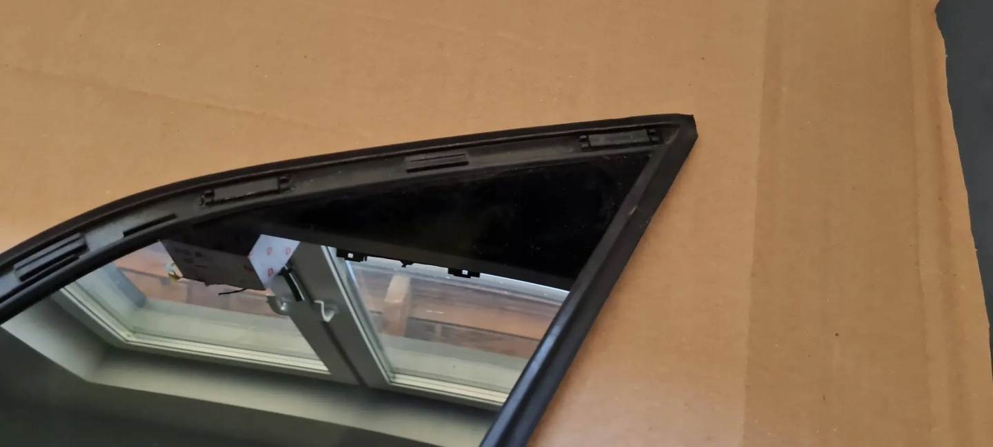 Q5 80A SQ5 window bodywork side right rear part AS3 80A845298Q