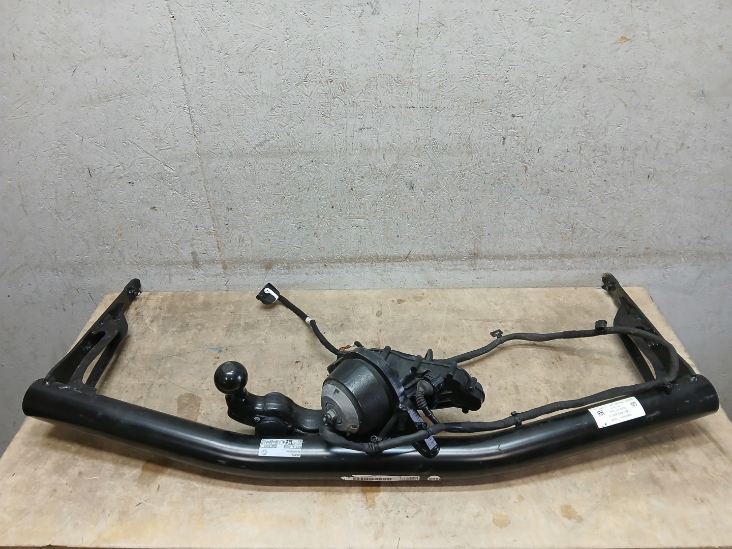 tow SKODA OCTAVIA IV 4 5E3803881A