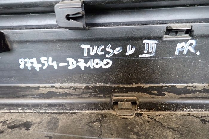 HYUNDAI TUCSON III 15- moulding threshold right