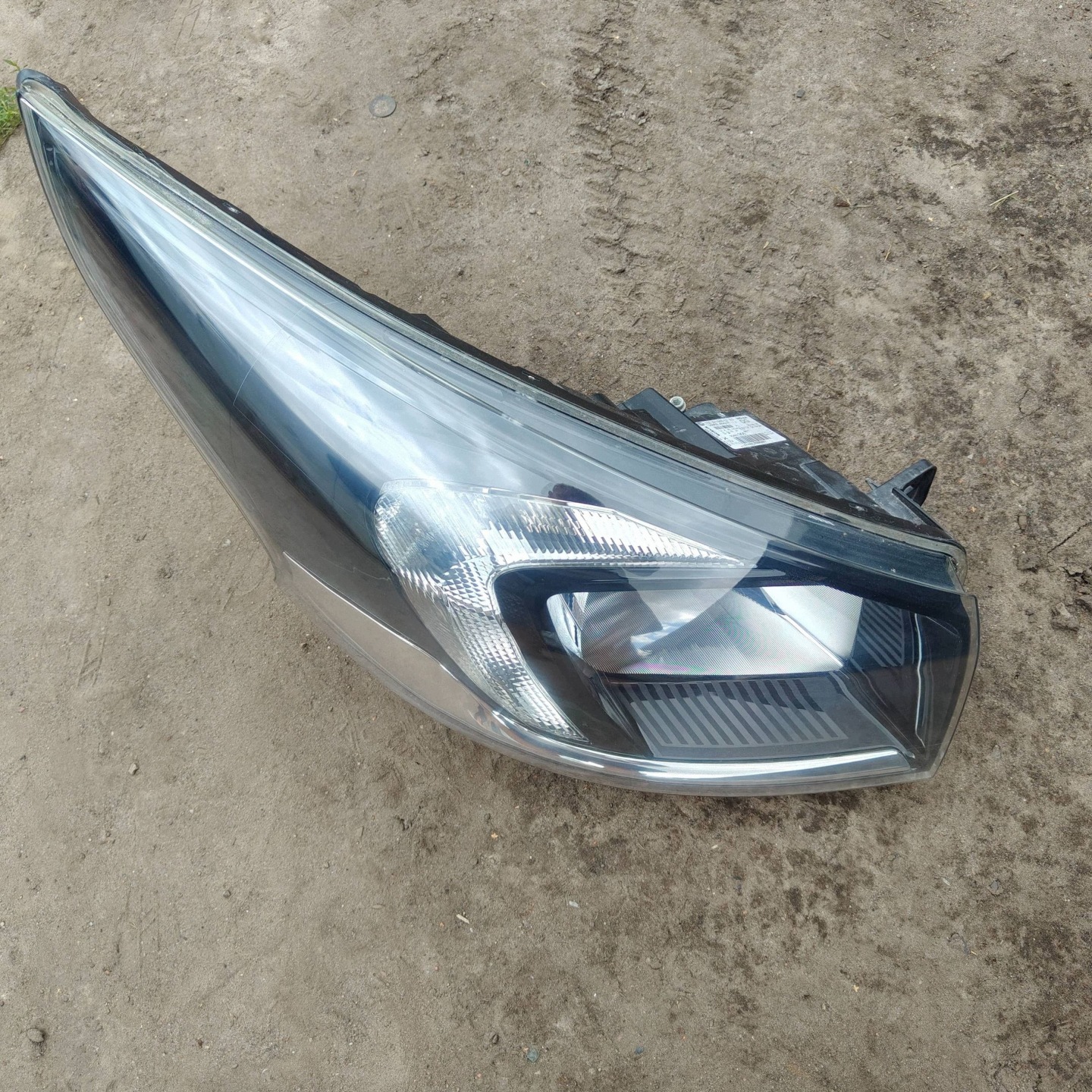 Opel Vivaro II light front right 1EE01156512