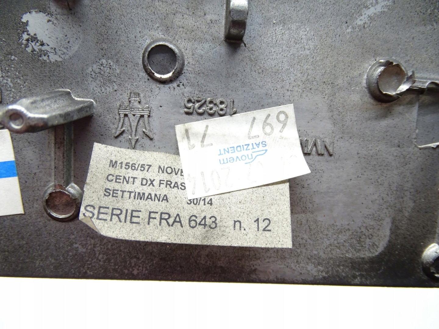 TUENL mitte DEKOR PANEL MASERATI GHIBLI III M157 670015063