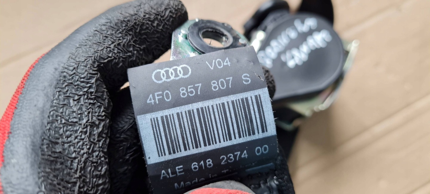 A6 C6 LIFT Gurten Sicherheits mitte KANAPY 4F0857807S