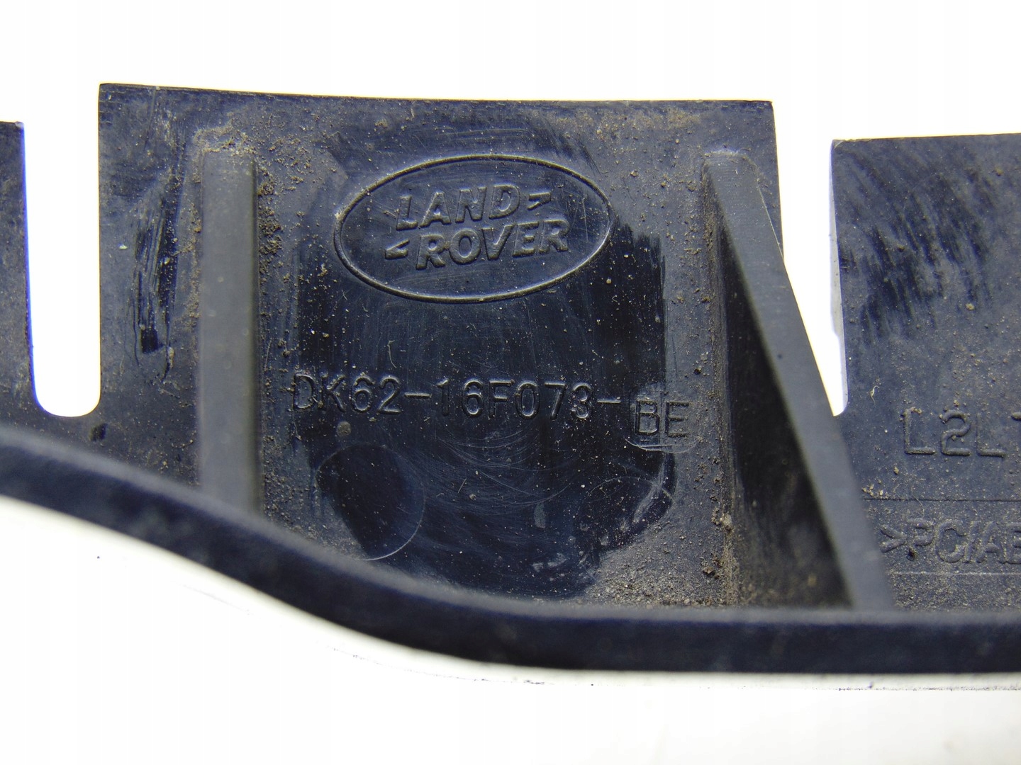 bumper bracket left front RANGE ROVER SPORT L494