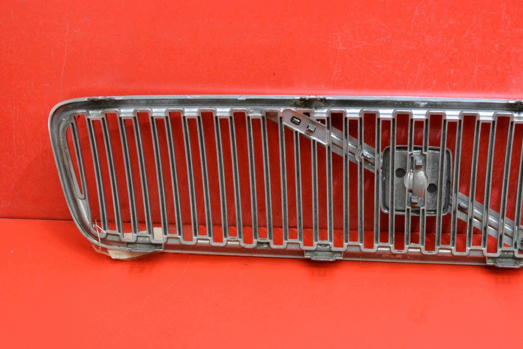 GRIGLIA cromato 08678680 VOLVO V50 1 e 03-11