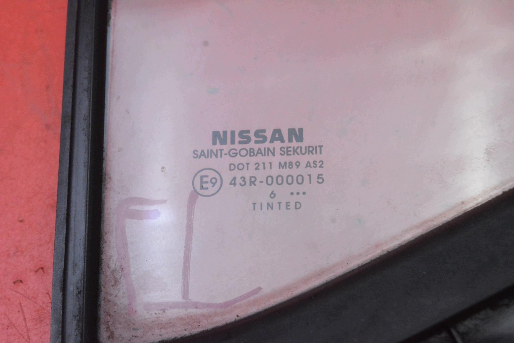 FENSTER Karoserie links heck NISSAN NAVARA 3 III D40 PICKUP 05-10