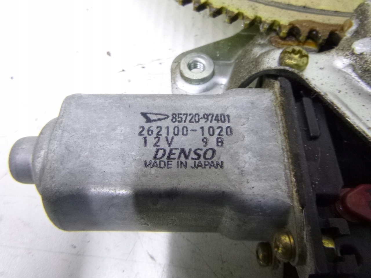 MÉCANISME VITRE AVANT GAUCHE DAIHATSU YRV 2001R.