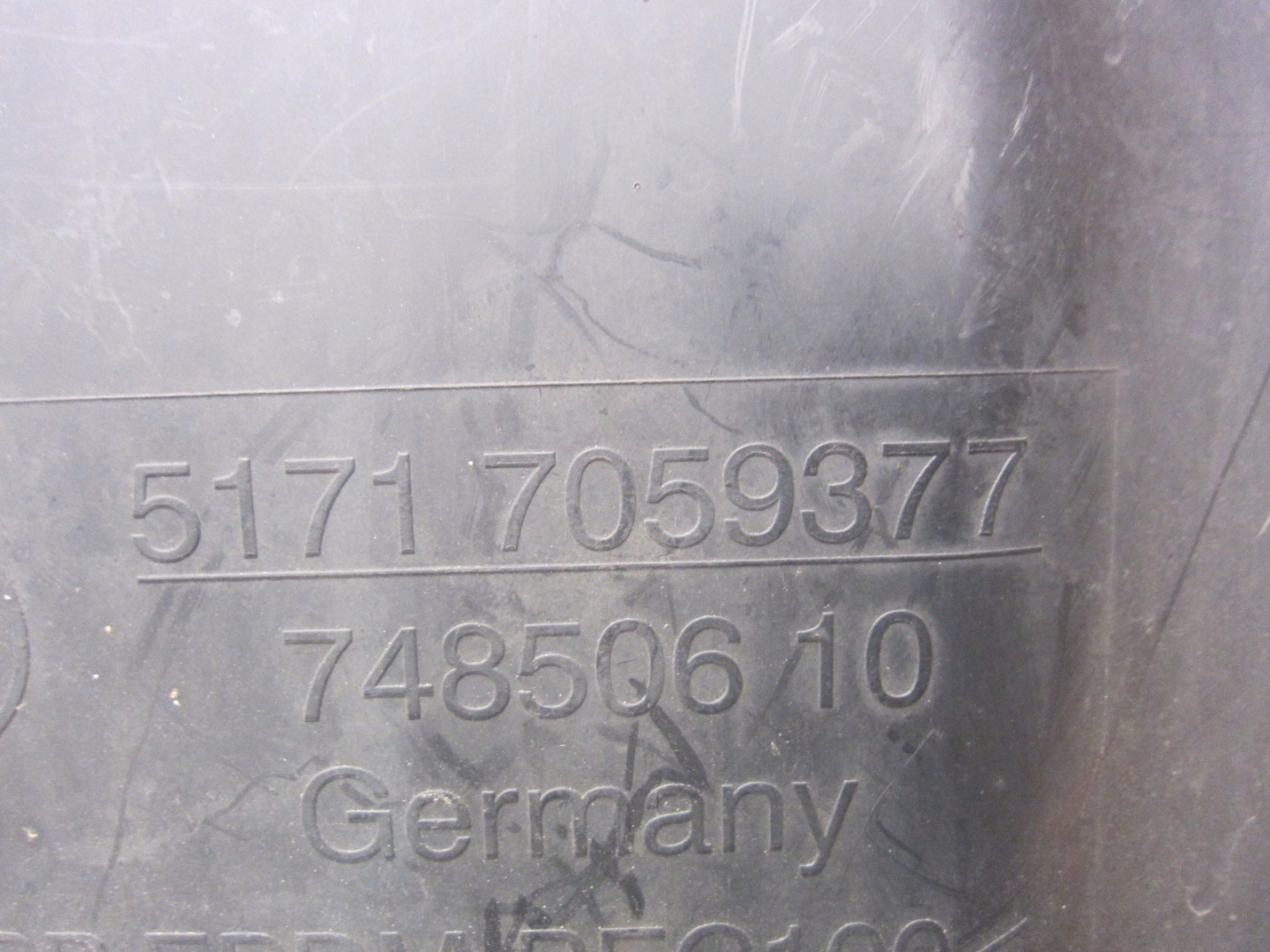 BMW E91 E90 mudguard left front left front rear part 51717059377