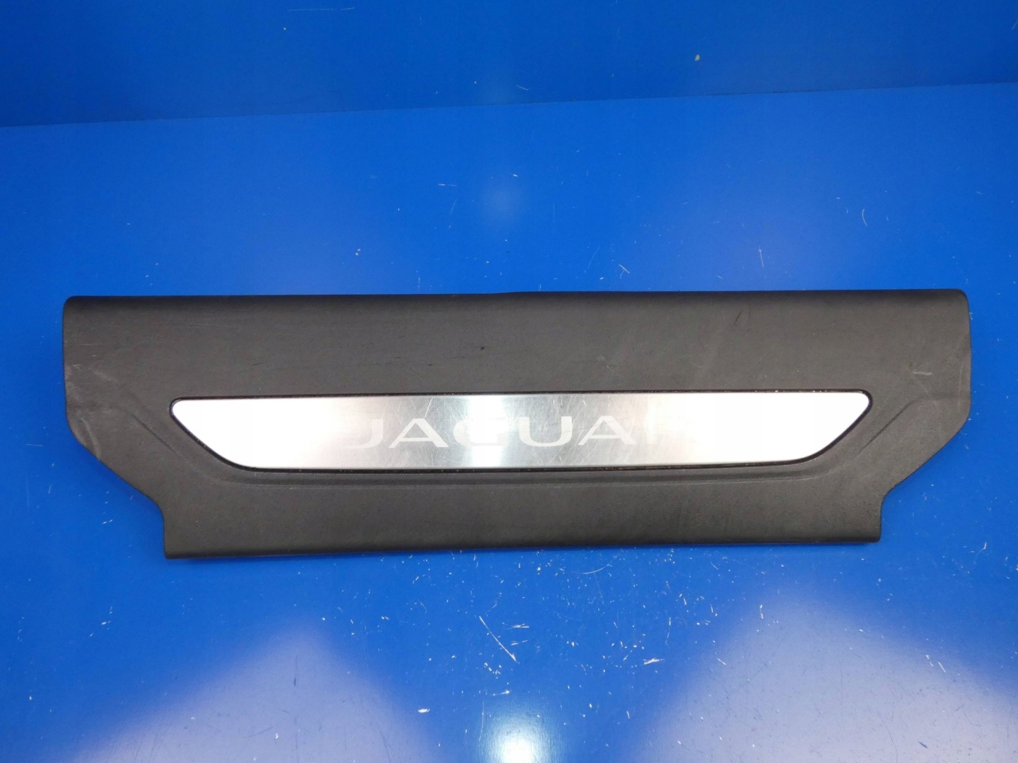 JAGUAR F-PACE X761 moulding cap of the threshold right right front