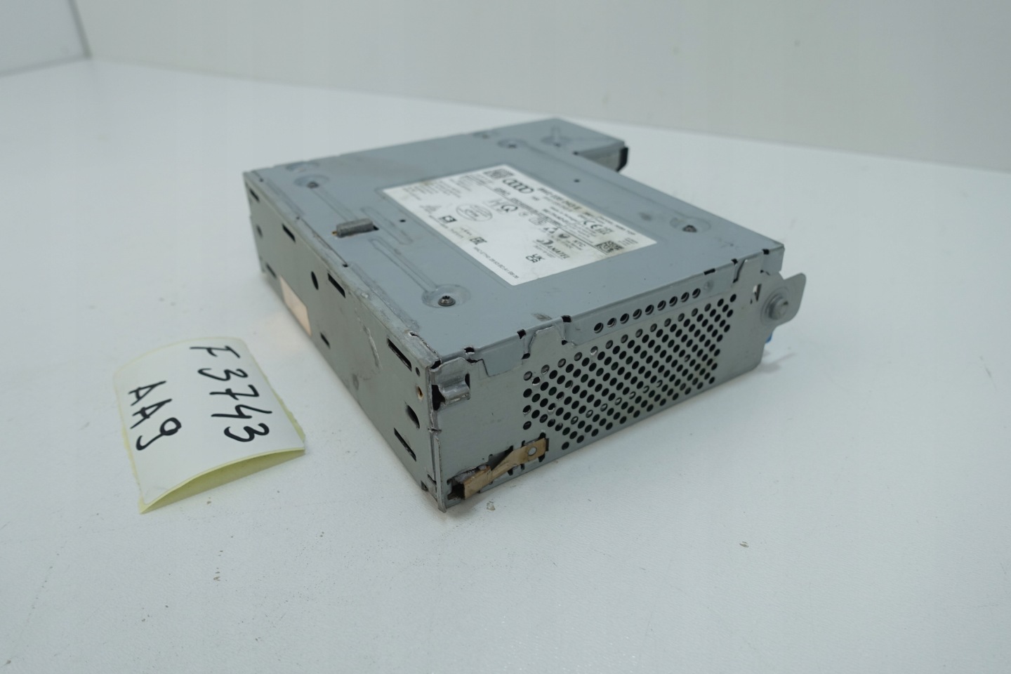 AUDI control unit module navigation player MULTIMEDIALNY MIB3 8W2035043E