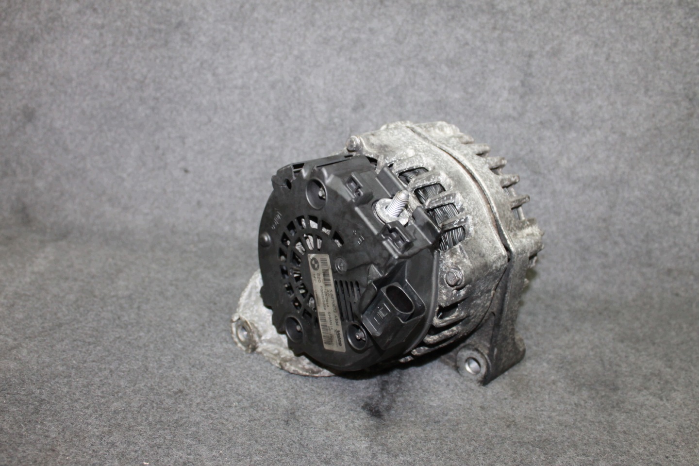 BMW F10 F01 X5 E70 X6 E71 2.5D 3.0D 3.5D N57 alternator 220A - 8570672