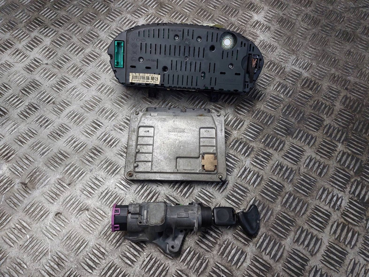 Montaggio STARTOWY SKODA FABIA e 03D906032F 4B0905851C 6Y0920880M