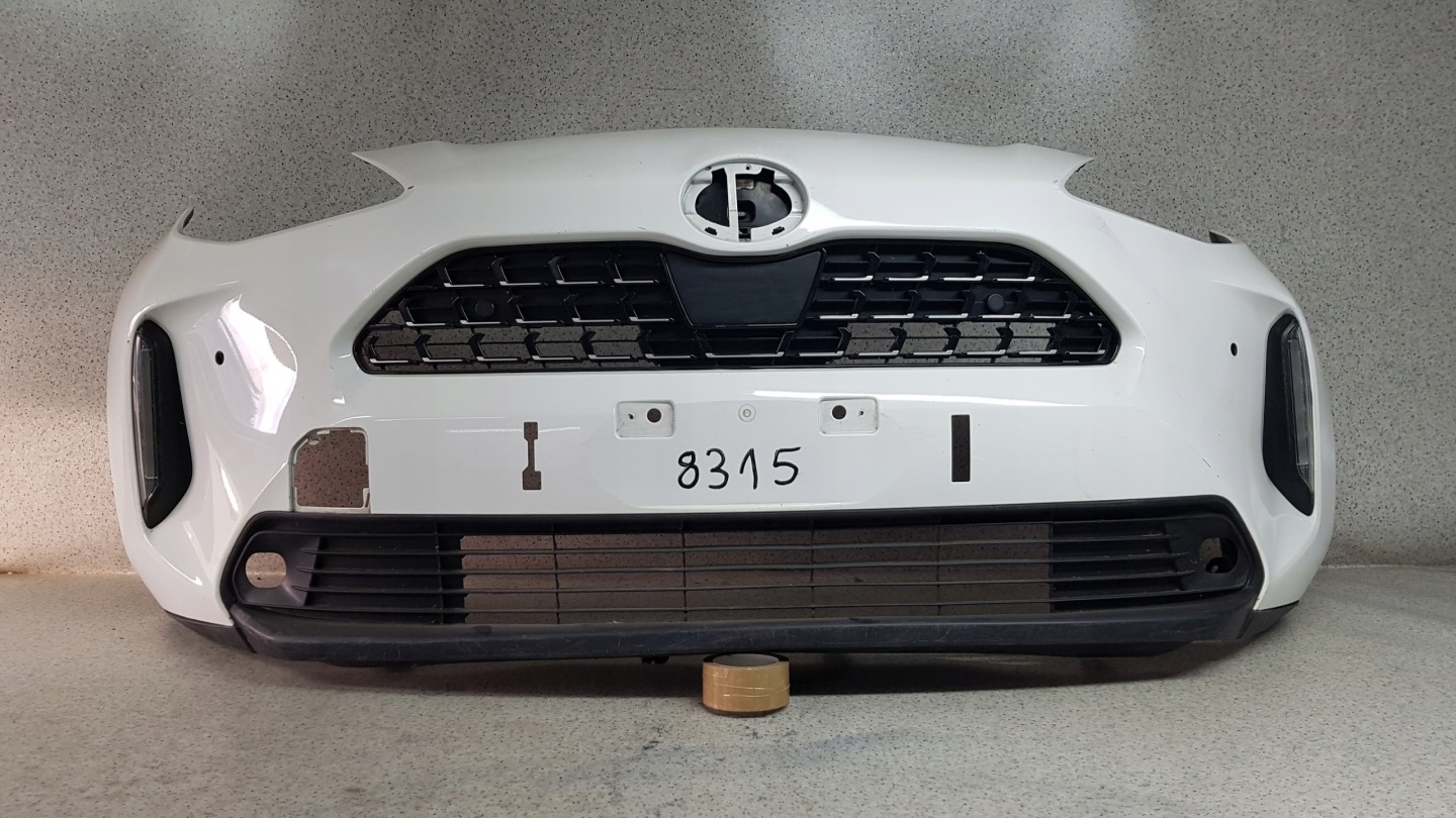 TOYOTA YARIS CROSS 2020 - bumper front 8315