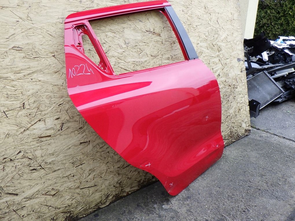 SUZUKI SWIFT MK8 17- door right rear.