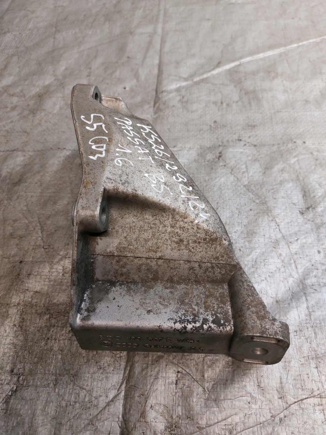 engine mount VW PASSAT B5 1.6