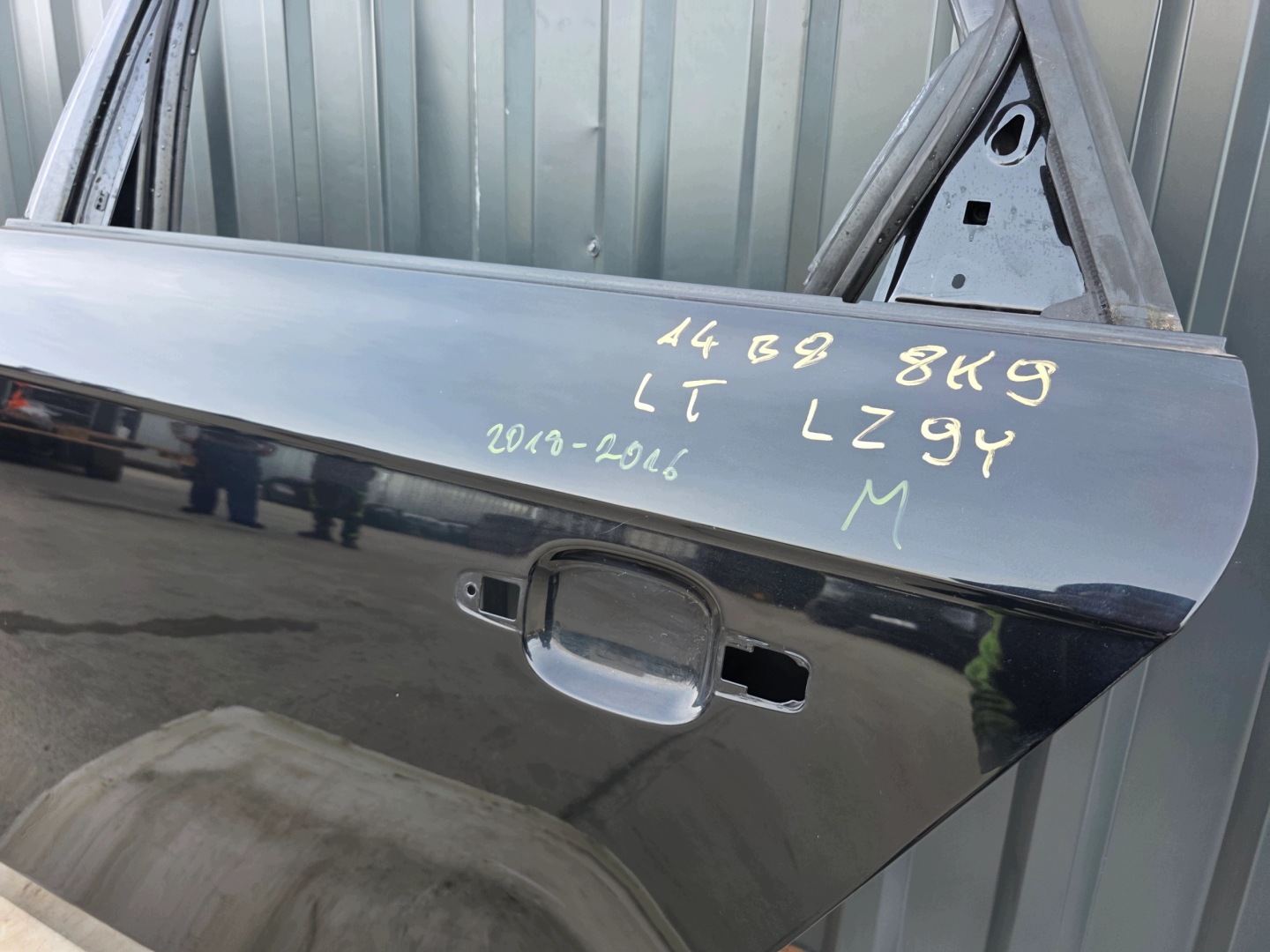 tür links heck AUDI A4 B8 LZ9Y AVANT / KOMBI 2008-2016 !!!