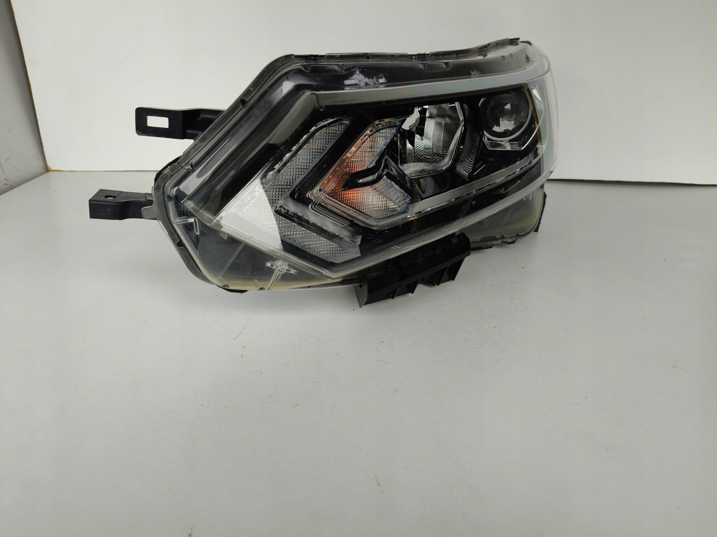 light left REFLEKTOR NISSAN QASHQAI II 17- LIFT LED