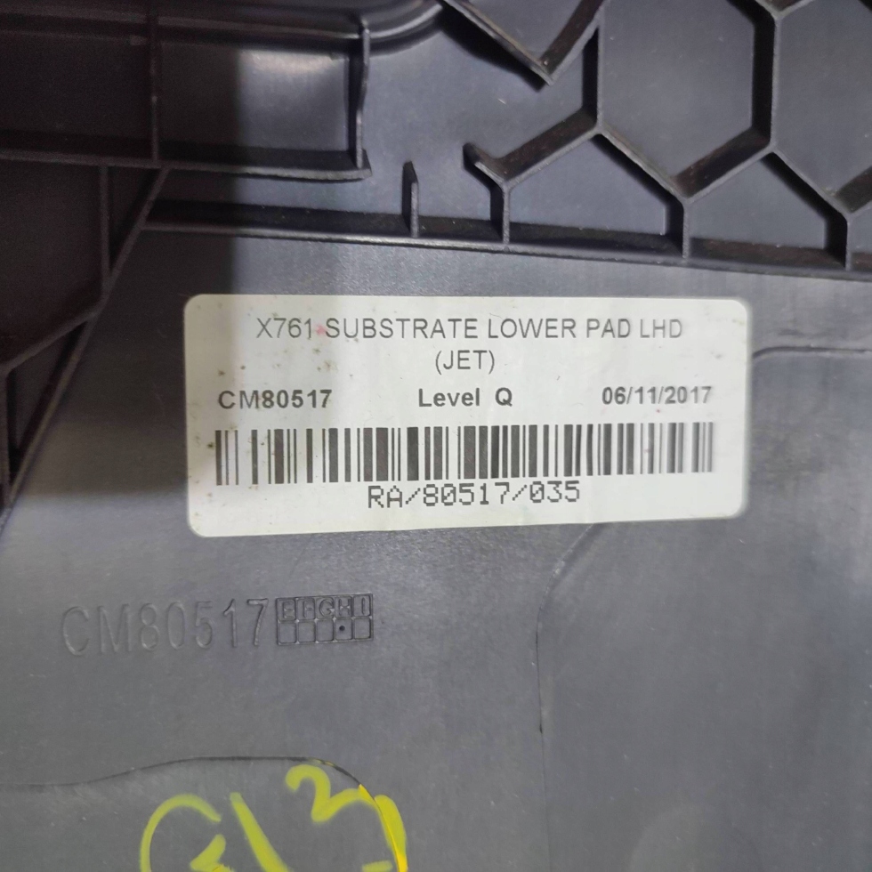 cover below steering wheel, Jaguar F-Pace CM80517