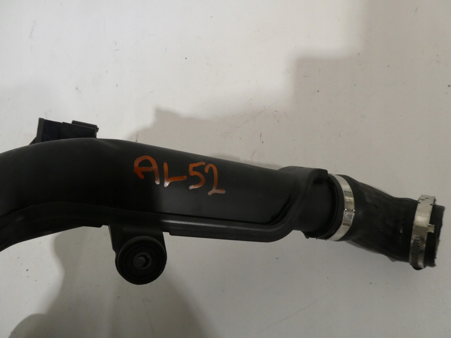 AUDI VW SEAT SKODA pipe air 1K0145770AE