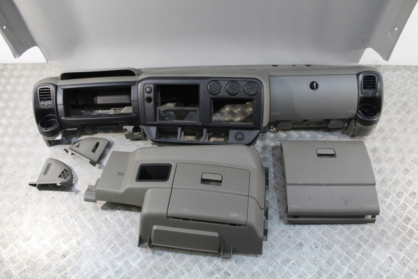 dashboard roof upholstery inner NISSAN NT500
