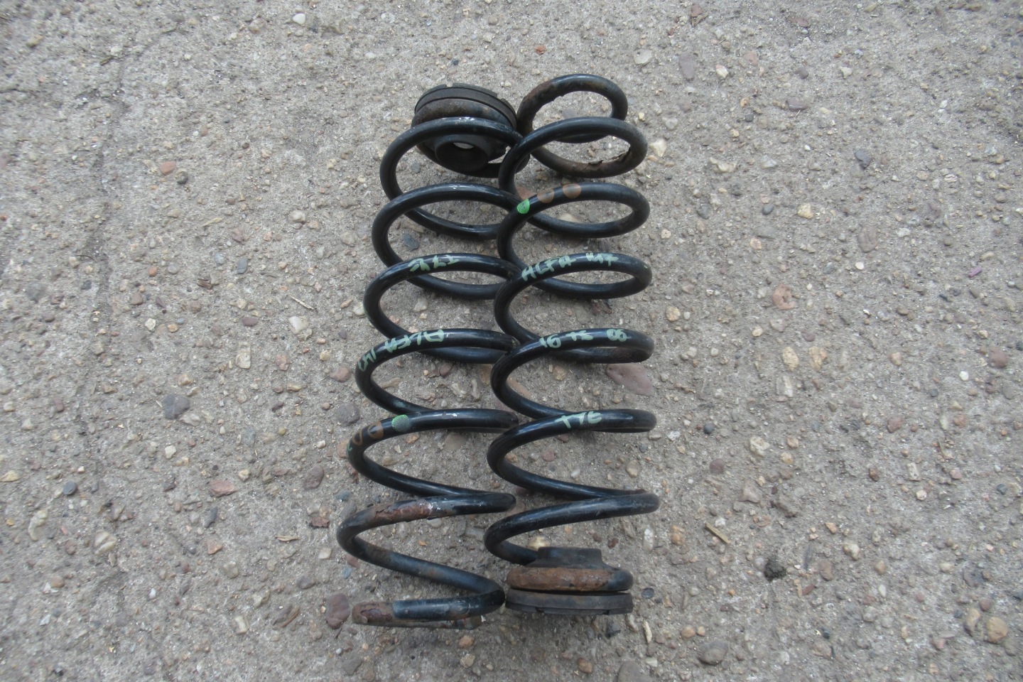 ALFA ROMEO 147 1.6 TS spring front KOMPLET
