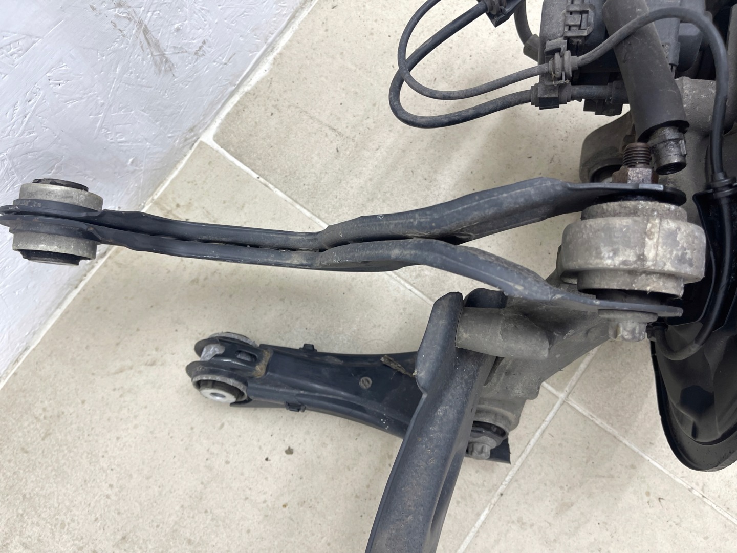 MERCEDES W246 swing left rear part 1.6 CGI A2460306