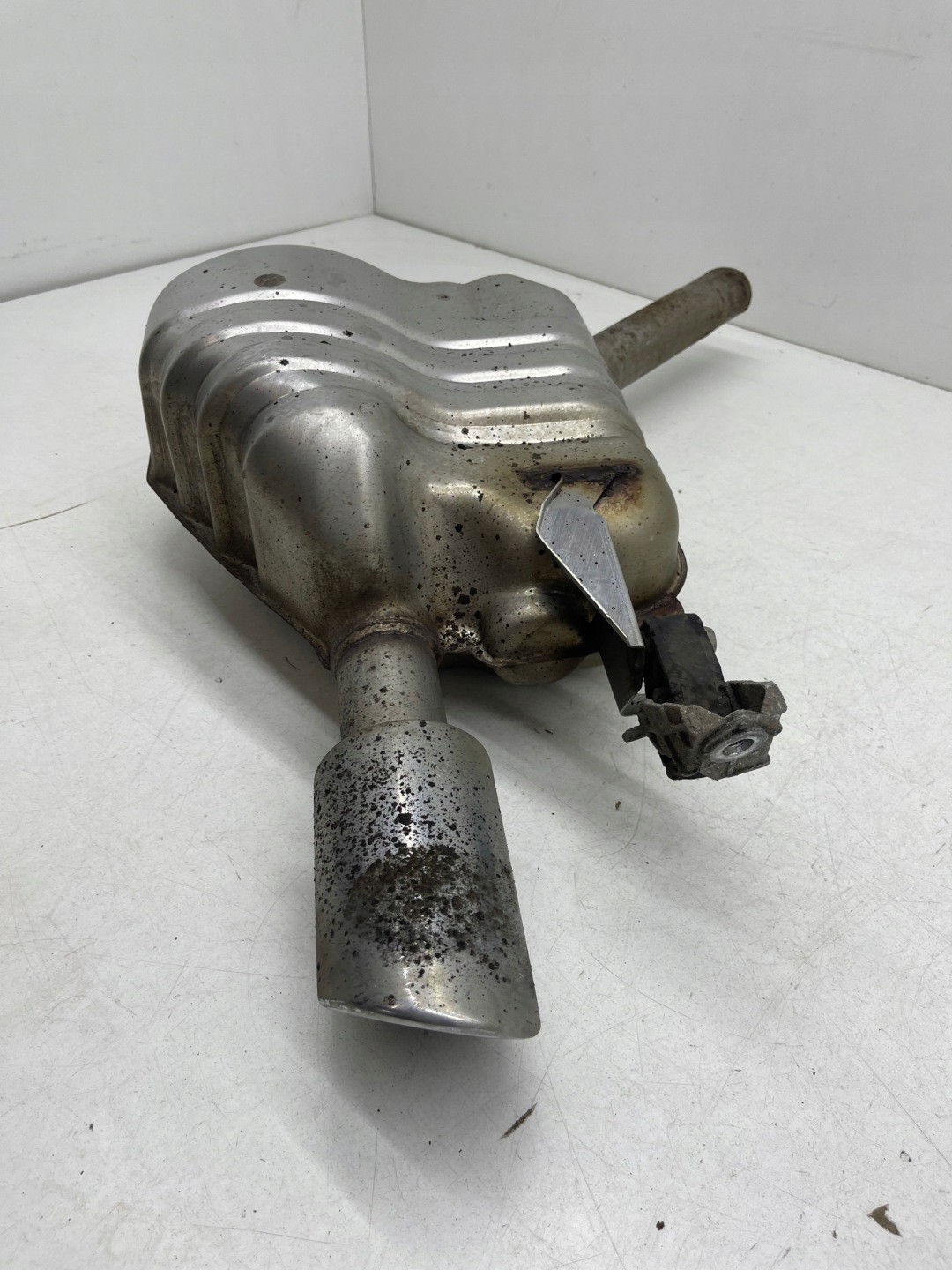AUDI A6 A7 C7 3.0 TDI muffler, exhaust koncowy left