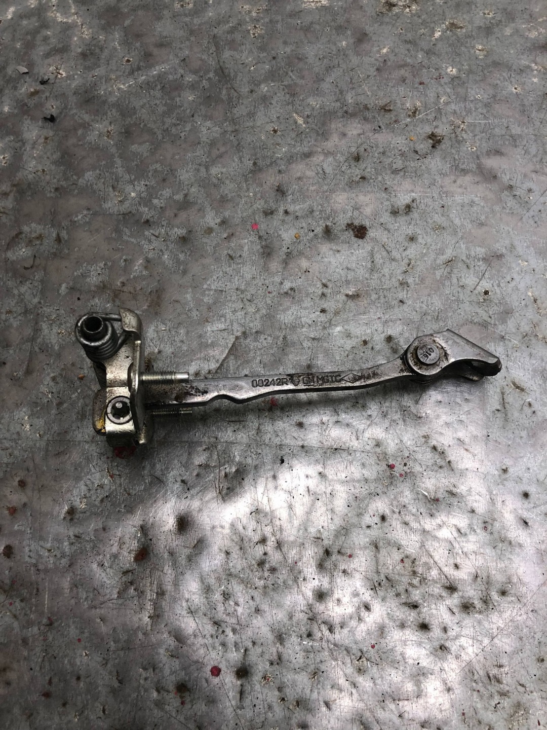 limiter door left front RENAULT TRAFIC III 00242R
