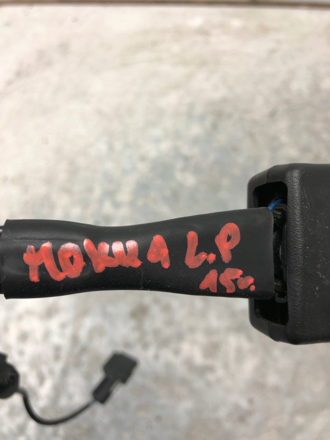 ZAPINKA supports left front OPEL MOKKA 95131545