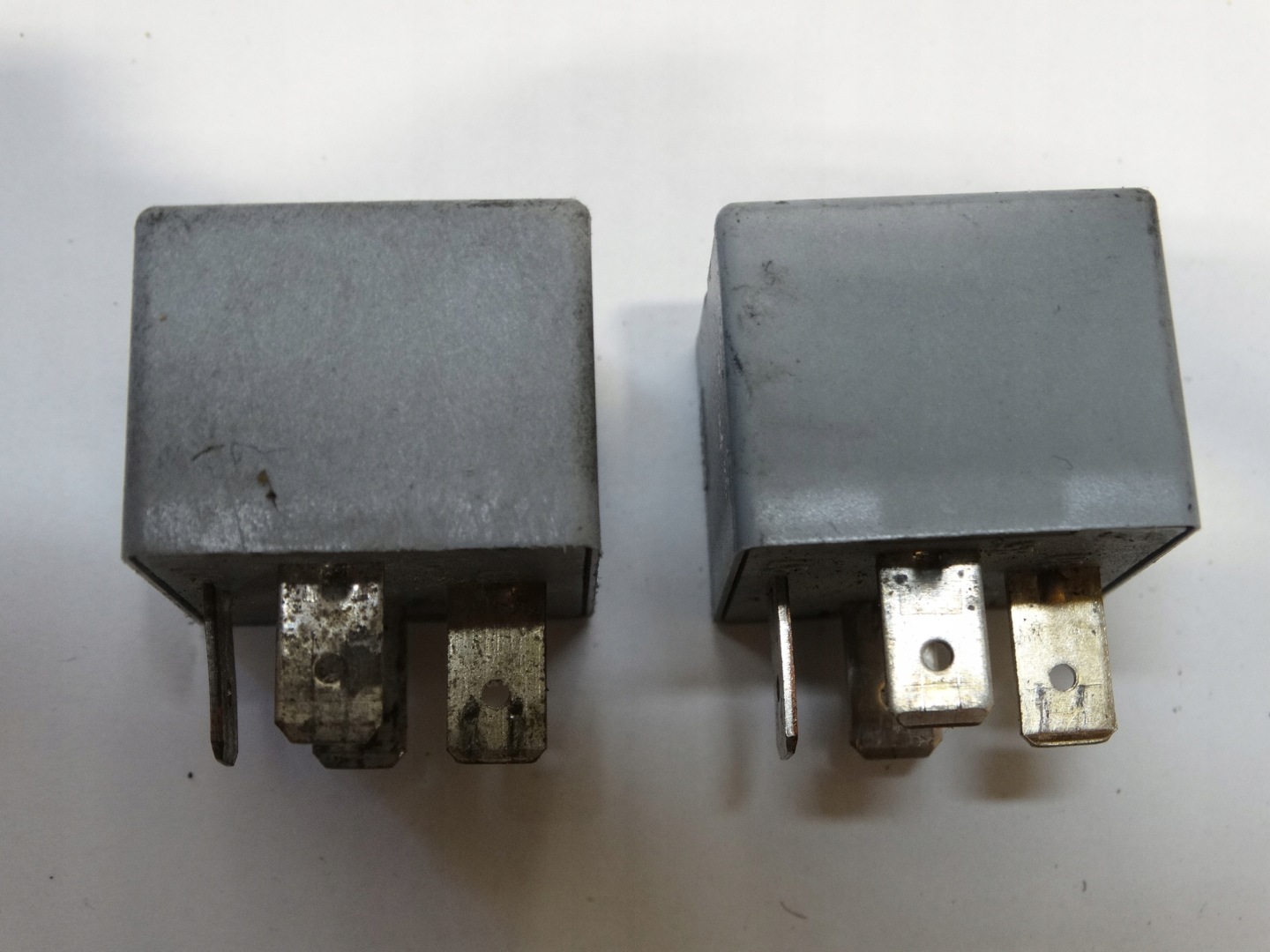 relay 53 AUDI SEAT SKODA 141951253B