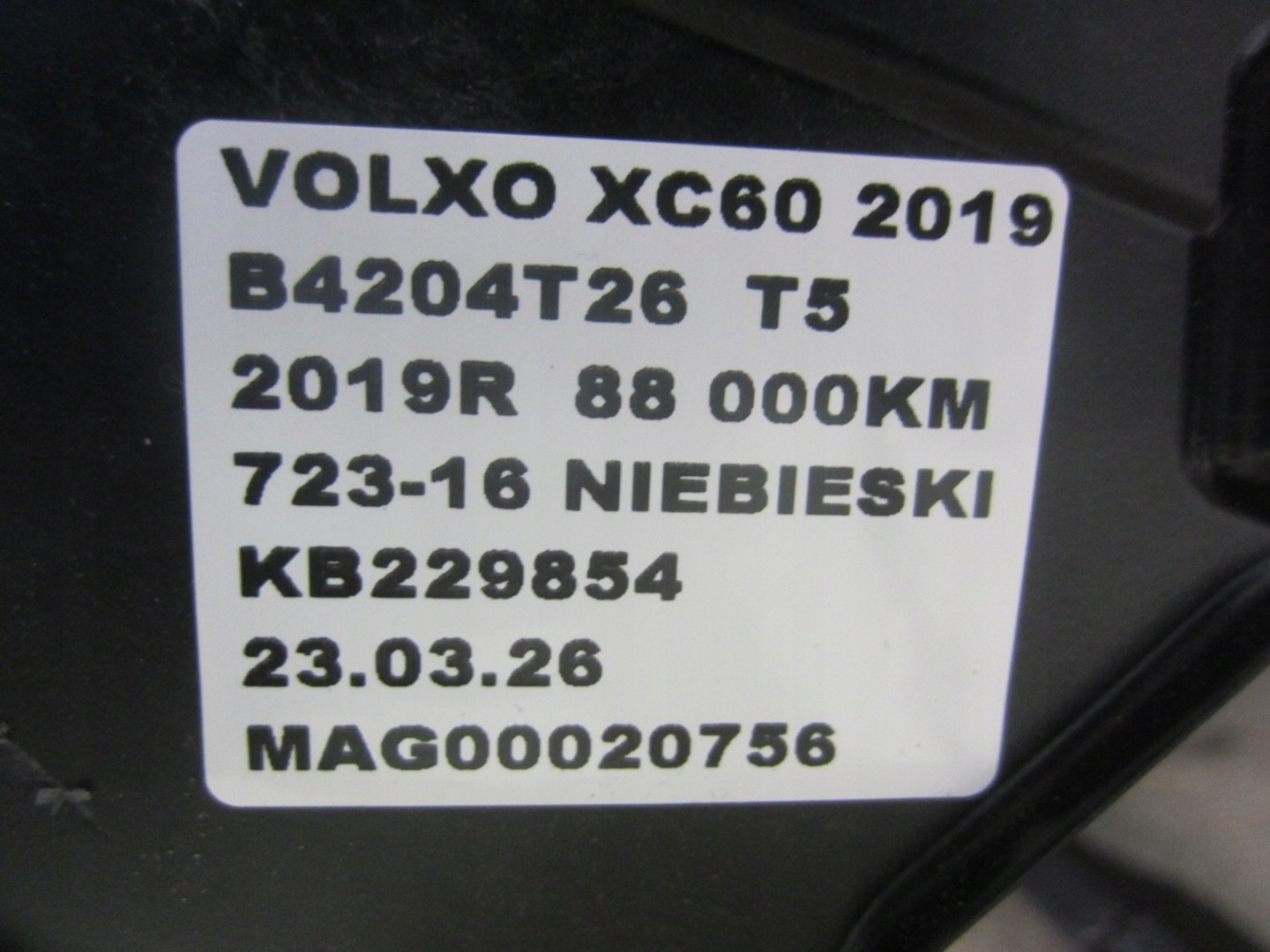 VOLVO XC60 II console distribution dashboard HEAD UP JASNA grey original