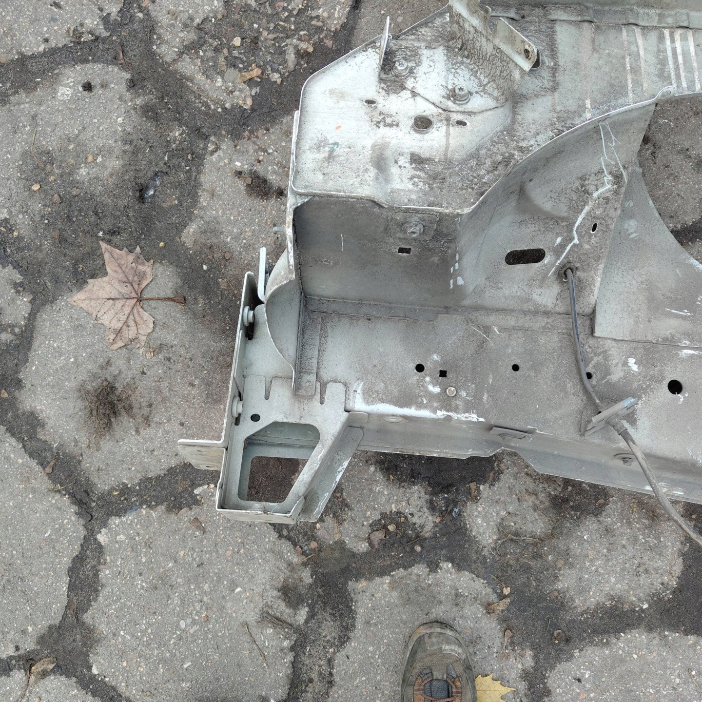 quarter front front side left Renault Trafic III (X82)