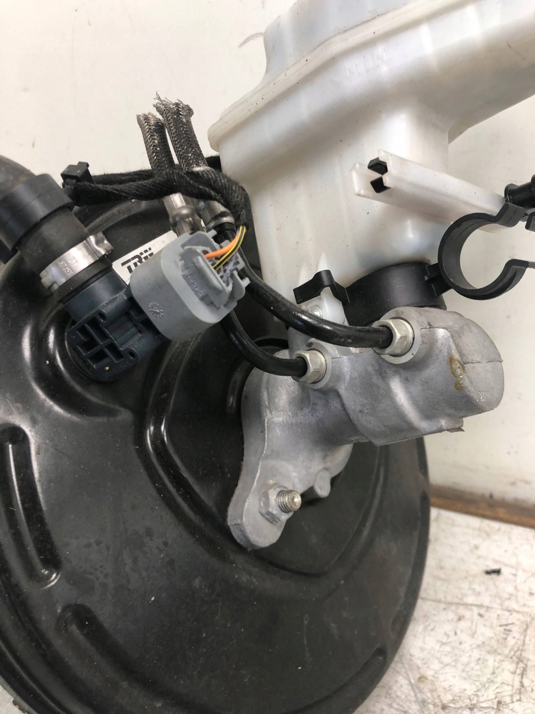 Servo Bremse OPEL MERIVA B LIFT 39015953