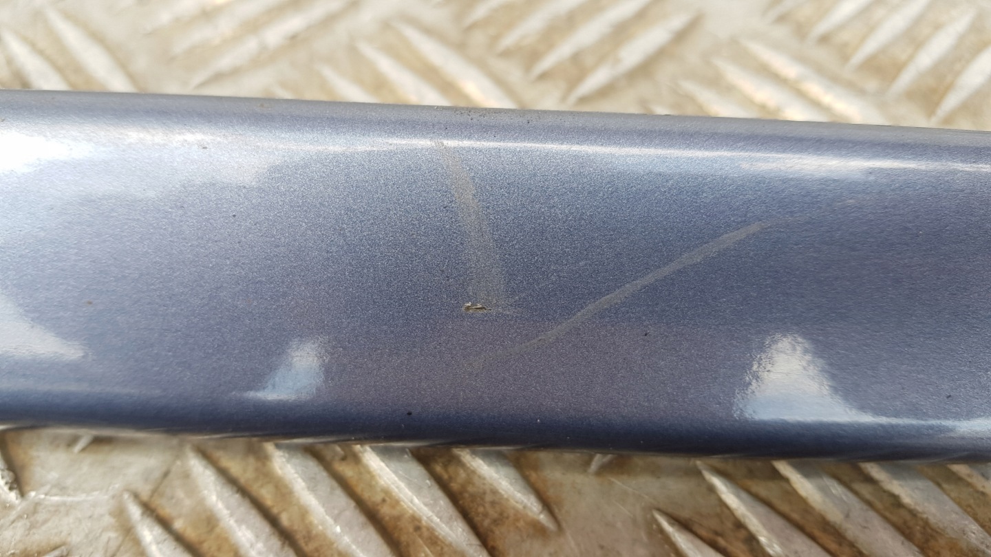 BMW E39 lišta blatníku levá pravá předek STAHLBLAU