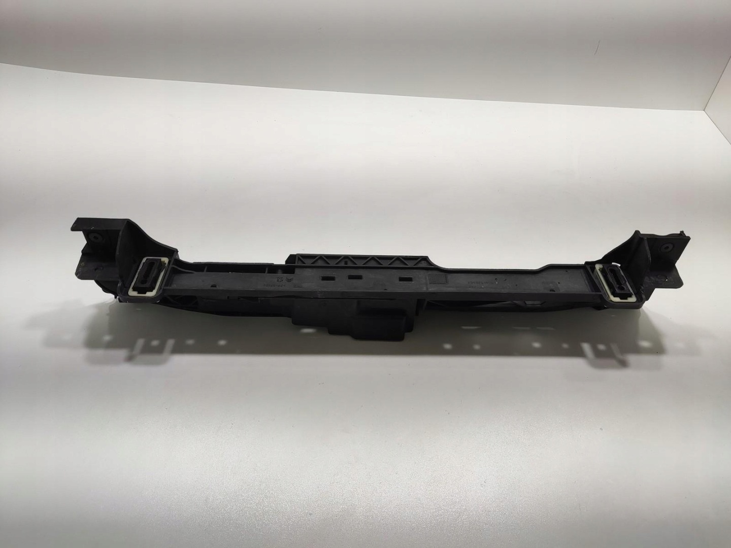 support panel for radiators upper pillar bonnet latch lock PEUGEOT 3008 II 16-20 9824055880