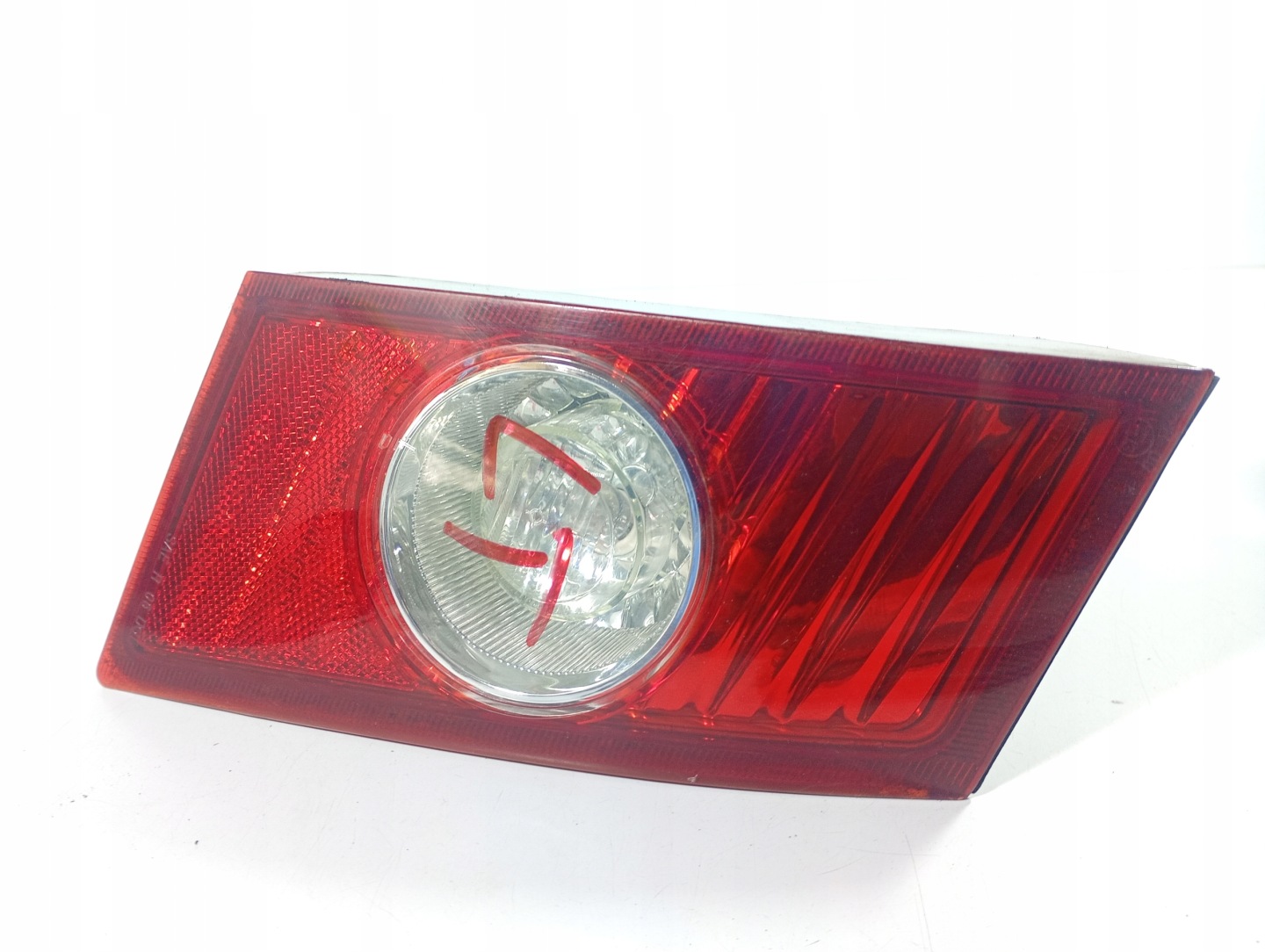 light left rear Z bonnet Chevrolet Epica 06-12