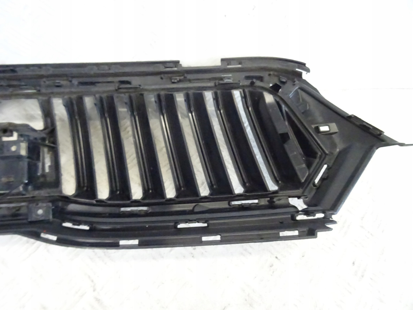 grill grille front front SKODA OCTAVIA IV 5E3853653