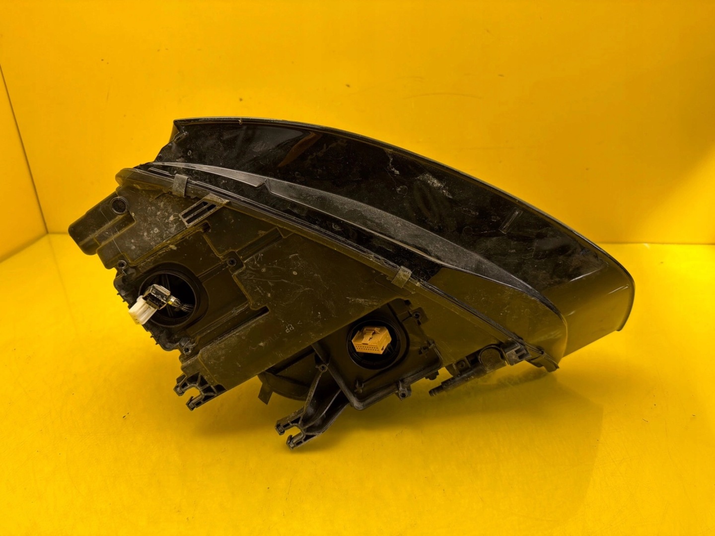 light right Audi A4 B8 8K0 12-16 Bi-Xenon 8K0941006C