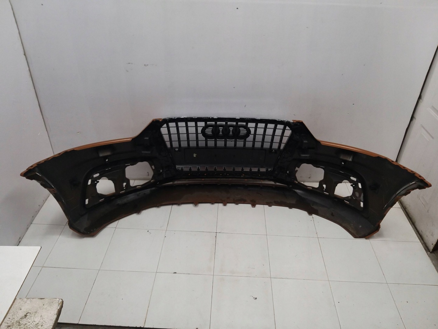 AUDI Q3 8U 11-14R S-LINE bumper front front PDC washers 8U0807437D