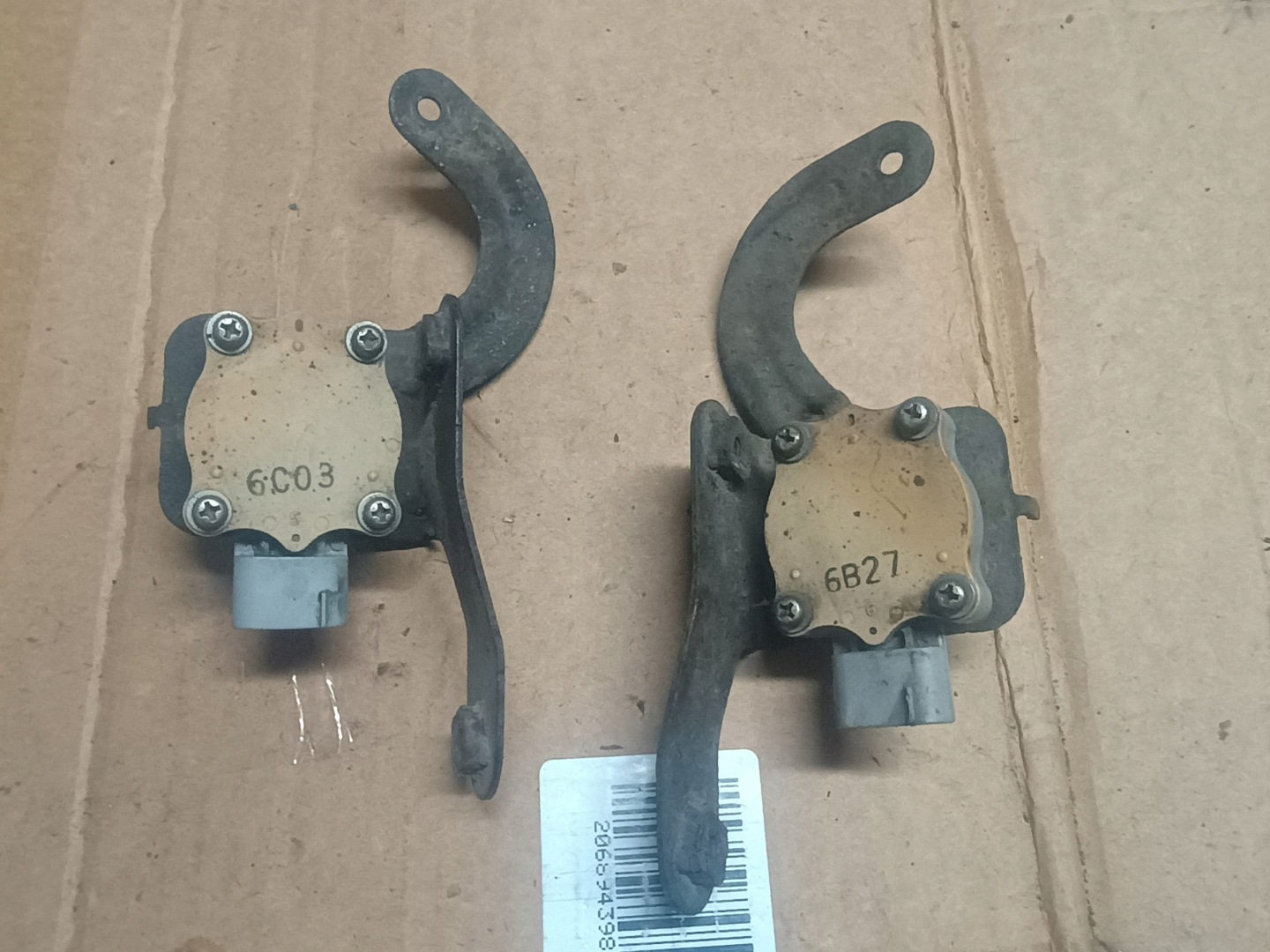Sensor POZIOMOWANIA XENON LEXUS RX