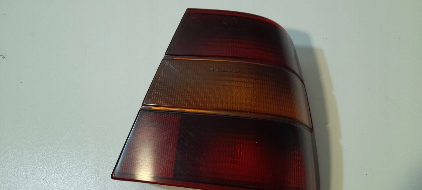 Volvo 940 / 960 light rear right 138610 (R487)