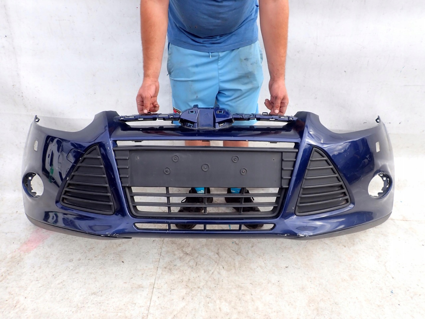 FORD FOCUS III 3 MK3 10-14 bumper front SP