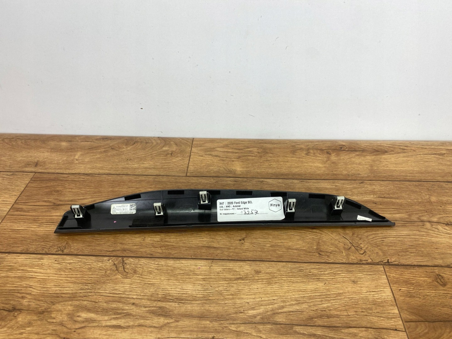 RAHMEN ozdobna Handschuhfach Ford Edge II 2019+