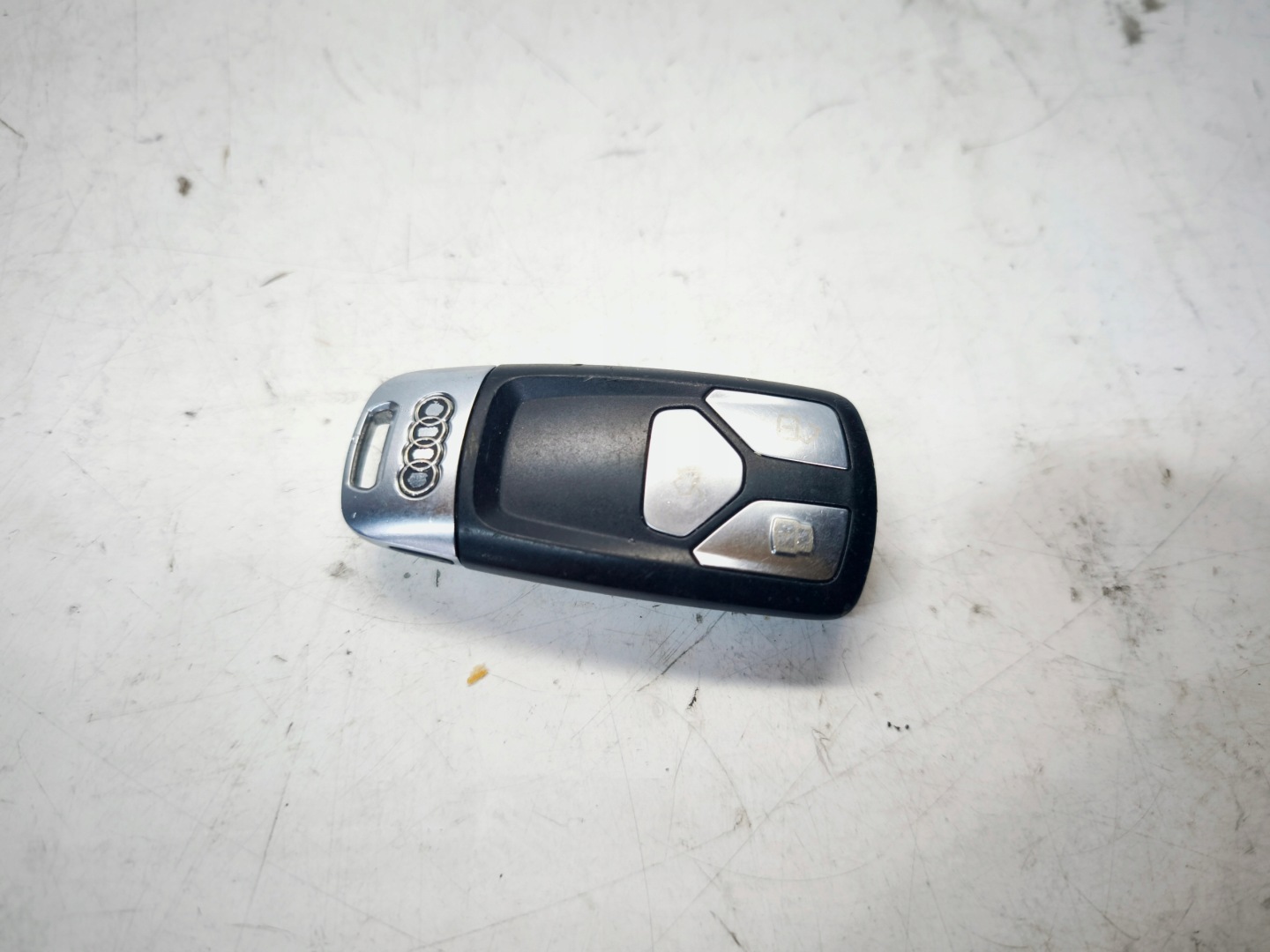 key PILOT KEYLESS AUDI A4 B9 A5 8W Q7 4M 4M0959754AJ 49/24